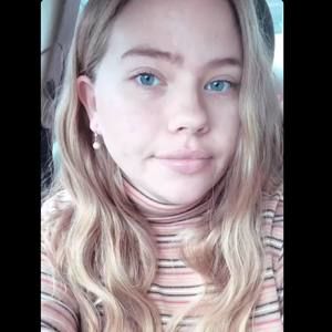 Meet your Posher, Kaitlin